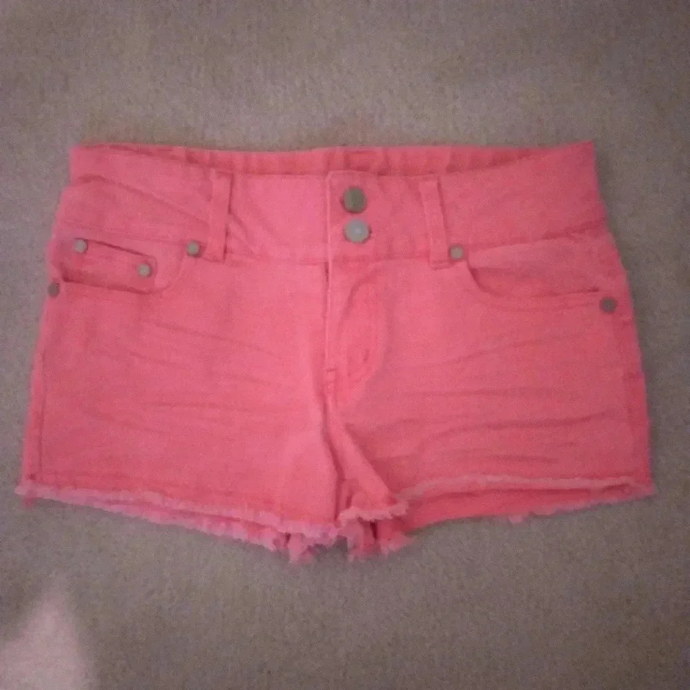 Refuge lightweight pink jean shorts-4 EUC